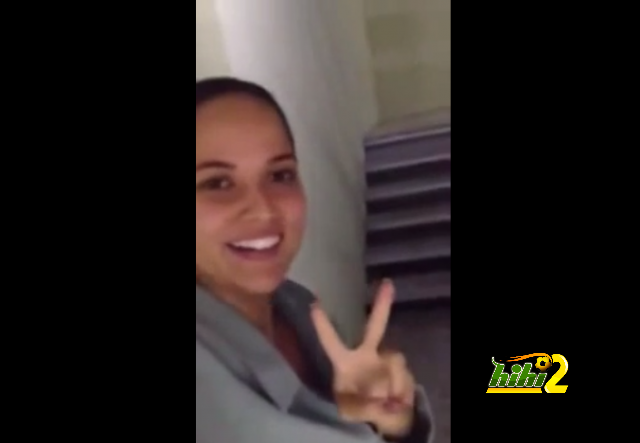 فيديو : الممرضة التى صورت فيديو لنيمار فى المستشفى تعاقب بطردها من العمل