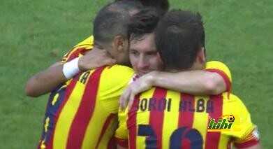 نيمار وميسي يبدعان ويمنحان برشلونة التقدم بهدفين