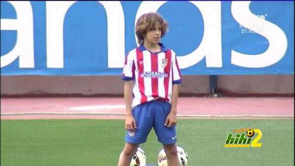 فيديو : ابن سيميوني يقلد كريستيانو ويحتفل مثل راؤول وفيا ..!