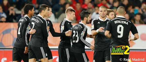 صورة : بيريز يقود احتفالات ريال مدريد بالكريسماس