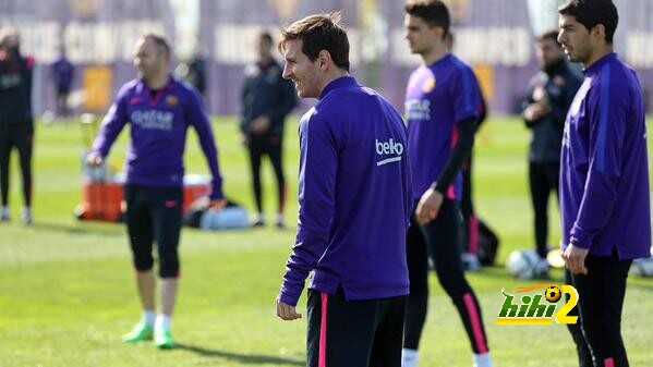 صور : برشلونة يستعد للكلاسيكو في حضور بوسكيتس