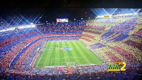 صور : تيفو مذهل لجمهور برشلونة في الكلاسيكو