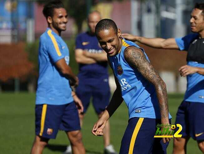 صور : برشلونة يواصل التدرب في غياب الدوليين