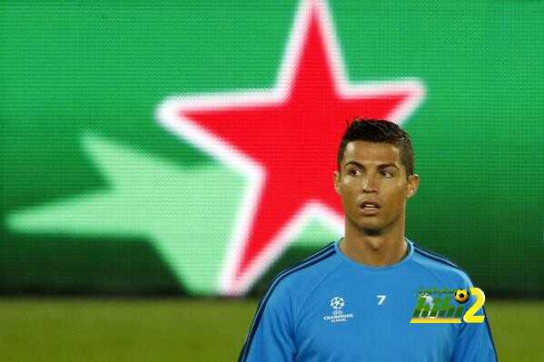 كريستيانو رونالدو خلال تدريبات ريال مدريد على ملعب حديقة الامراء