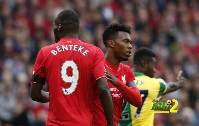 مهاجم ليفربول يفكر في مستقبله مع الفريق