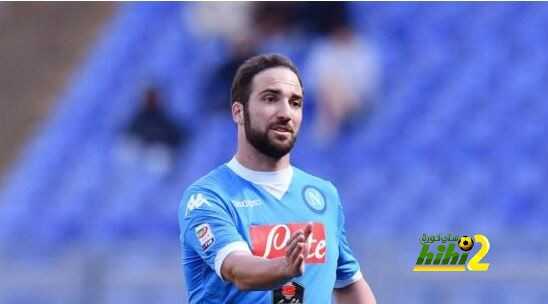 باريس سان جيرمان يدخل سباق التعاقد مع هيجواين