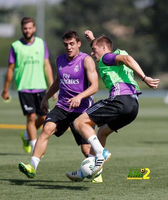 صور : ريال مدريد يستعد لكأس البيرنابيو في حضور بيريز
