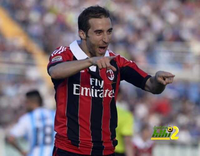 كريستال بالاس مهتم بضم لاعب ميلان السابق