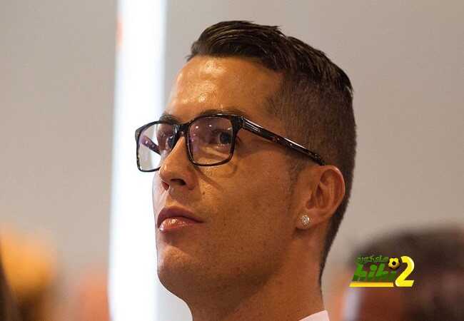 ريال مدريد من الممكن أن يفرض غرامة مالية على كريستيانو والسبب نظارته