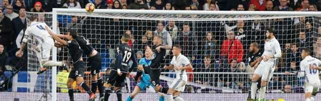 فيديو : راموس يقلب الطاولة ويقود ريال مدريد لفوز مثير على لاكورونيا