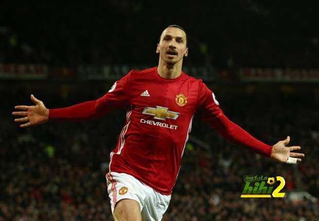 لاعب اليونايتد السابق: إبراهيموفيتش في مثل مستوى ميسي حالياً