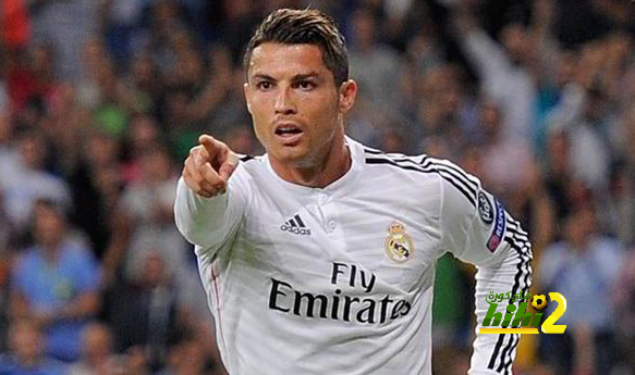 كريستيانو رونالدو يقلص النتيجة لريال مدريد ضد فالنسيا