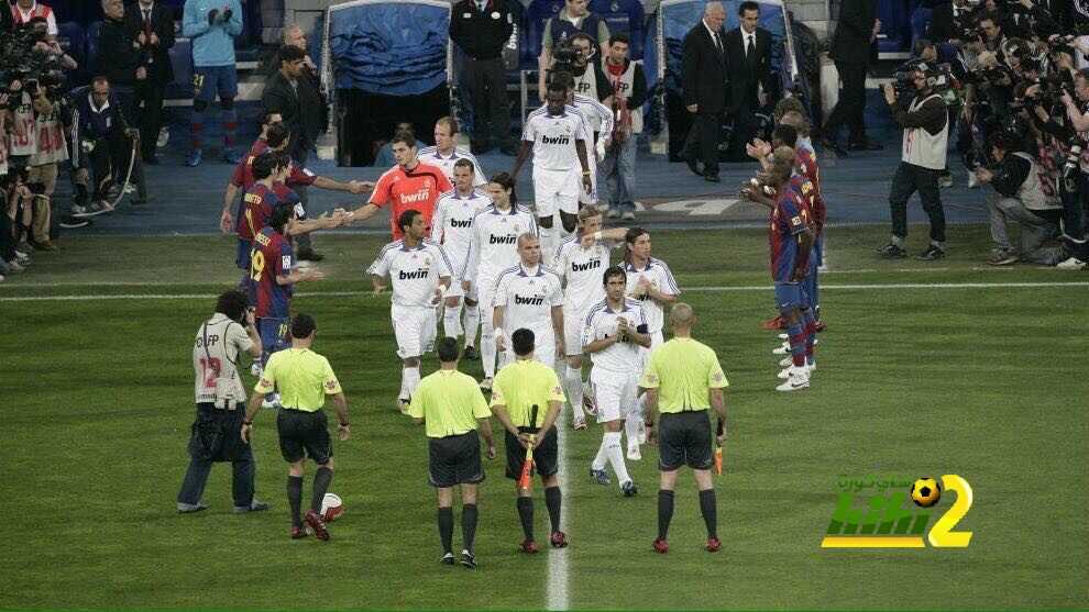 هل يرفض برشلونة إقامة ممر شرفي لريال مدريد؟