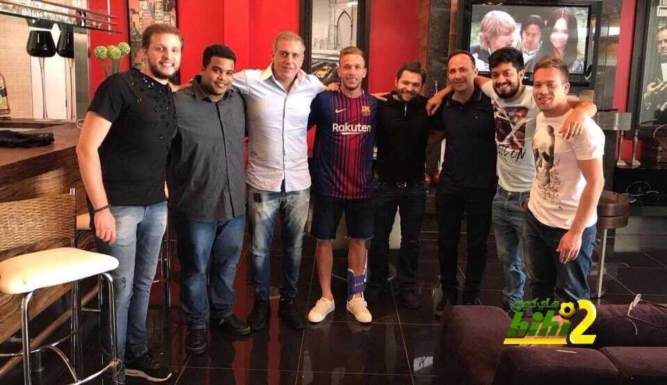 وكيل اعمال ارثر ميلو : صورة موكلي بقميص برشلونة كان يجب ان لا تظهر حالياً