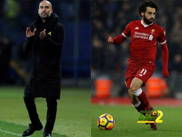 جوارديولا يقدم النصائح إلي صلاح.
