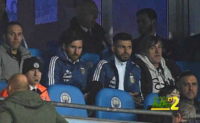 🔴 ميسي يجلس في مدرجات ملعب الاتحاد