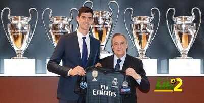 🔴 صورة .. جماهير ريال مدريد تتوافد على البرنابيو من أجل كورتوا
