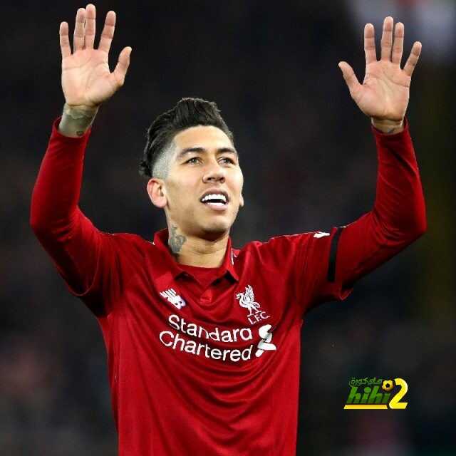 ليفربول يهنيء فيرمنيو بفوزه بجائرة سامبا