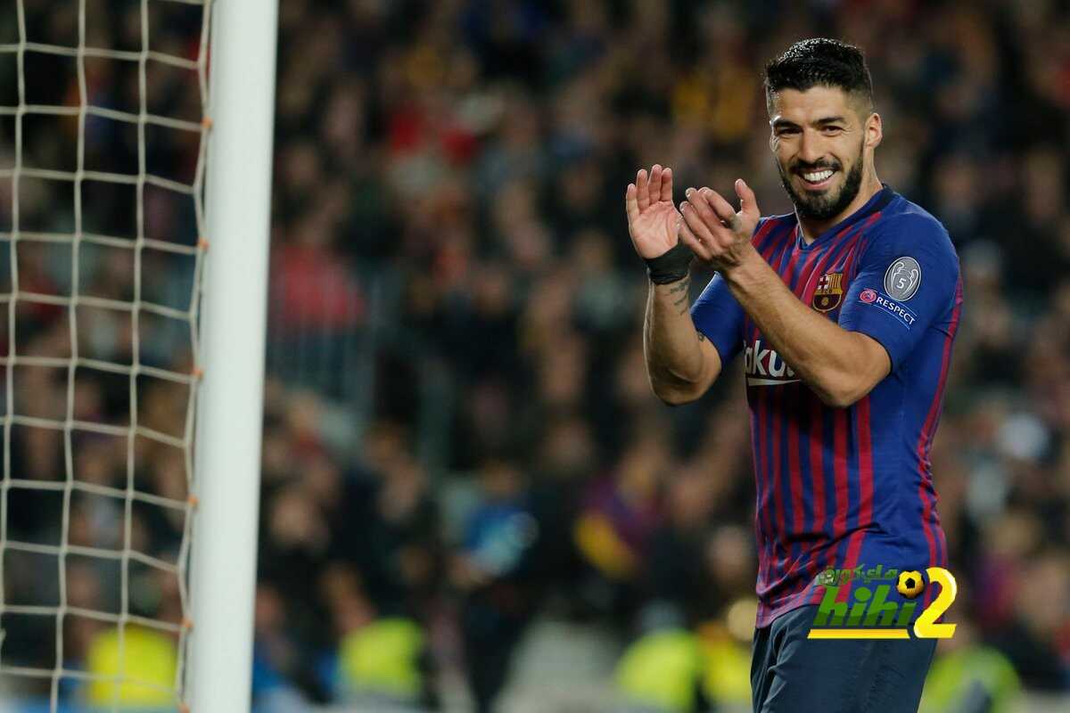 🔴لويس سواريز يدعم فيليب كوتينهو بعد هدفه في شباك ليون