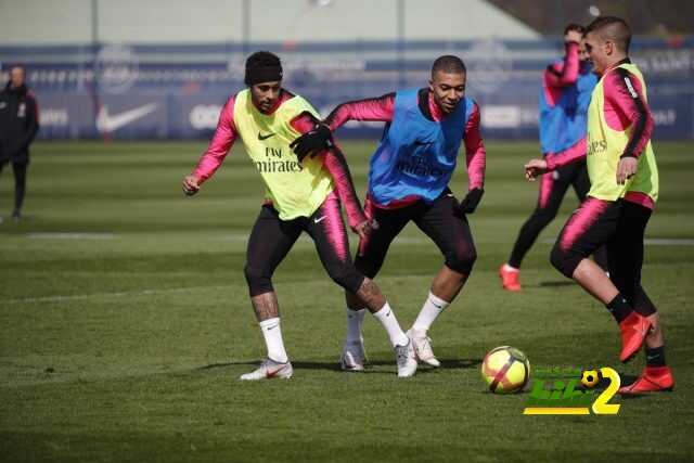 نيمار يعود لتدريبات باريس بعد غياب طويل