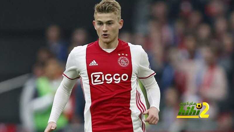 دي ليخت يفتتح التسجيل مبكرا لأياكس