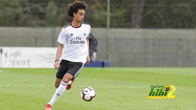 🔴 برشلونة طلب  تافريس ضمن صفقة سيلسين