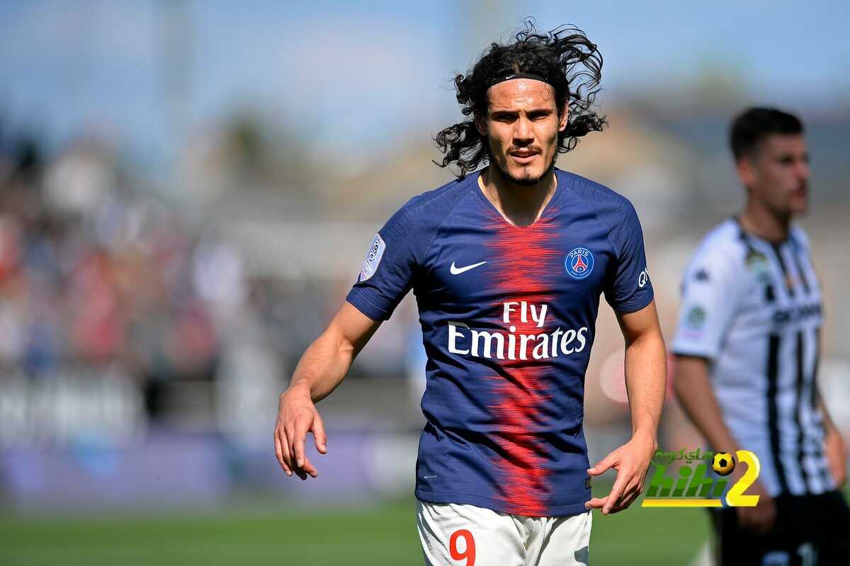 كوستا كلمة السر في انتقال كافاني لأتليتكو مدريد