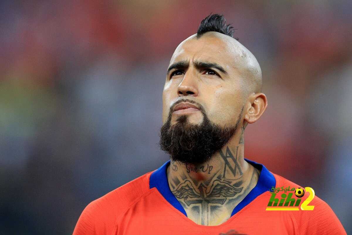 فيدال أفضل لاعبي المنتخب التشيلي أمام كولومبيا