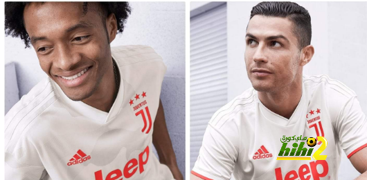 لاعبو اليوفينتوس يعلنون عن القميص البديل للموسم الجديد