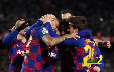 الجمهور يطالب برشلونة بترميم جميع خطوط الفريق
