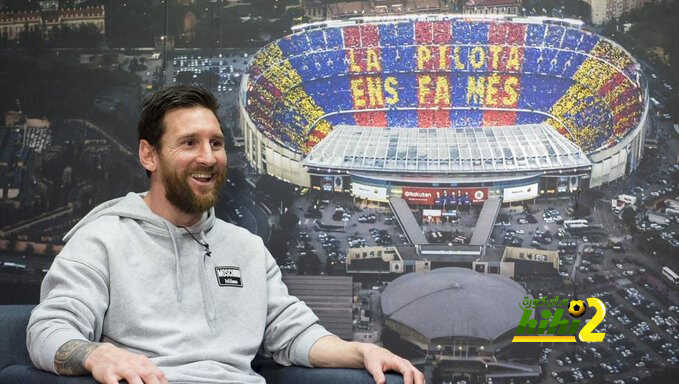 هل يتم نقل مباراة نابولي وبرشلونة من إيطاليا؟