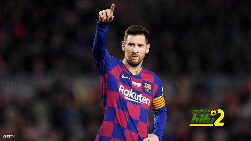فيديو: ميسي يسحر الجميع بمهارته في تحدي المناديل