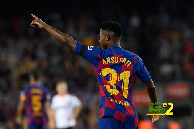 برشلونة يرفض عرض جديد من مانشستر يونايتد لضم فاتي