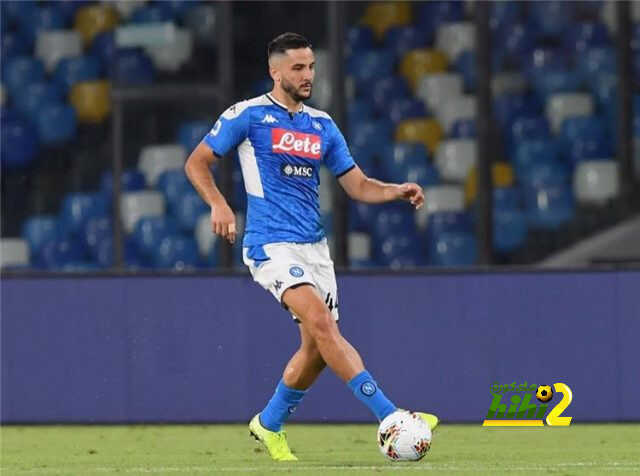 مانولاس يصاب وقد يغيب عن مواجهة برشلونة