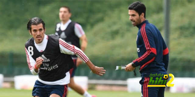 سيبايوس: أرتيتا جعلني لاعبًا أفضل.