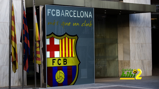 تقارير: برشلونة ينهي أزمة تسجيل كومان بالاتحاد الإسباني