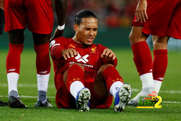 أثر إصابة فان دايك على منافسات لقب الدوري الإنجليزي