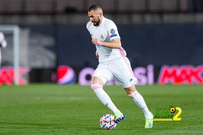 صدمة لبنزيما في دوري الأبطال