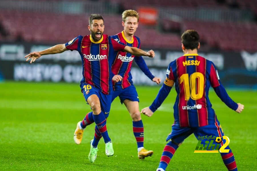 هل يكون رونالدو سبب في تغيير شكل موسم ميسي ؟