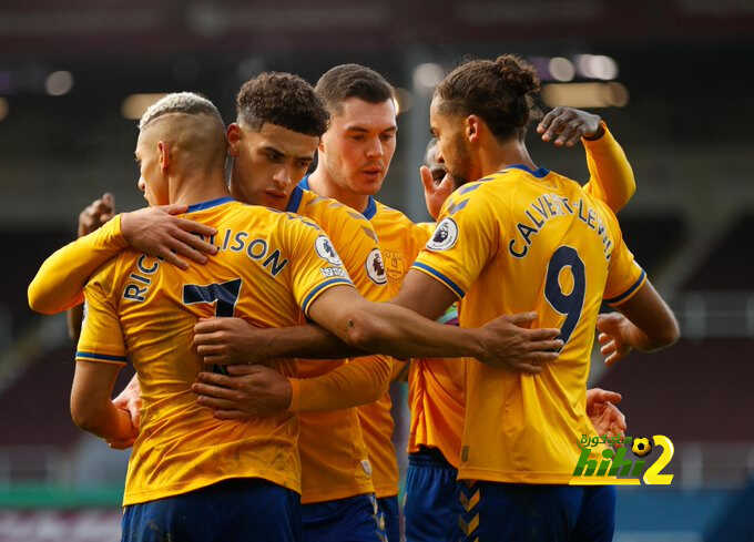 إيفرتون يتفوق قبل مواجهة ويست هام