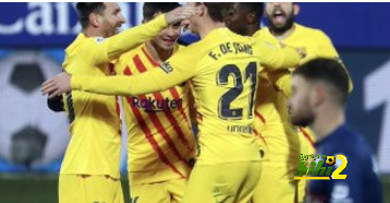 ميسي يحتفل بفوز برشلونة على هويسكا