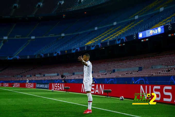ماركا : برشلونة الماضي ومبابي المستقبل