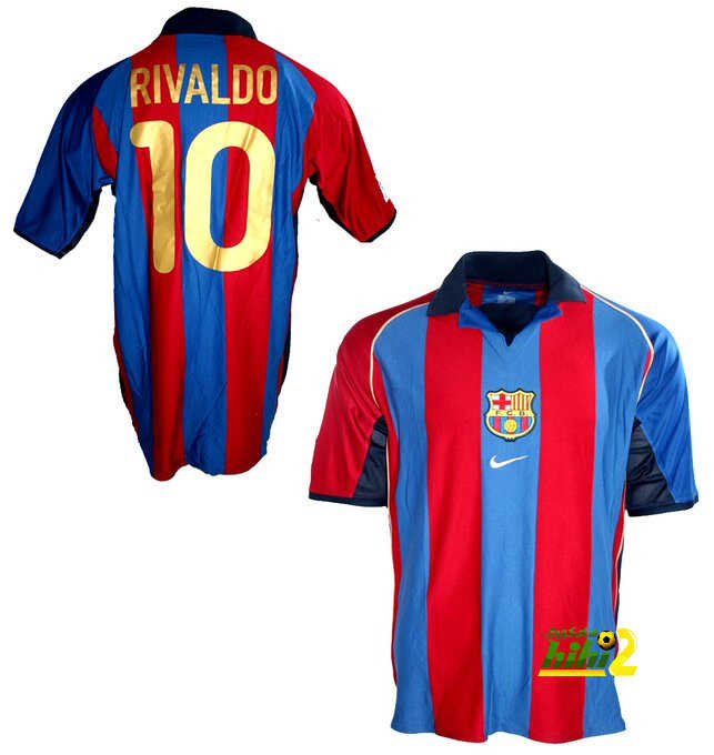 صورة.. برشلونة يعود للماضي بقميص موسم 2022/2023