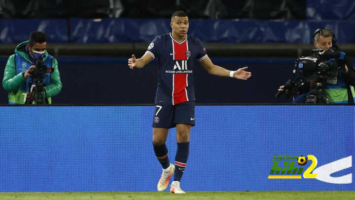 رد فعل غرفة خلع ملابس ريال مدريد على صفقة إنتقال مبابي