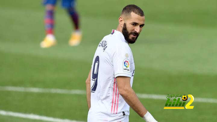 لماذا يشعر بنزيما بالإحباط ؟