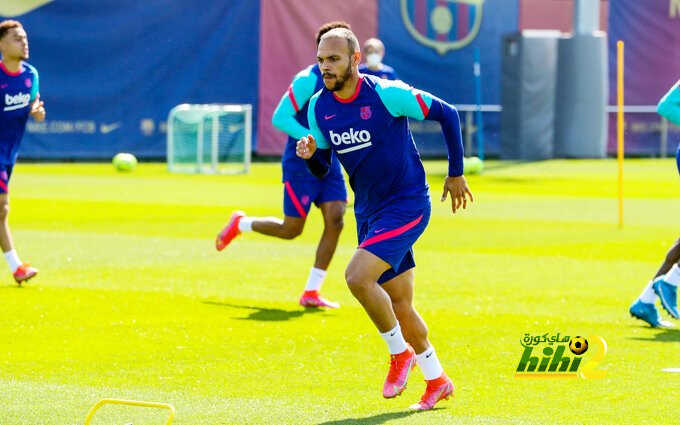 فيديو: كيف يمرر لاعبو برشلونة الكرة في التدريبات؟