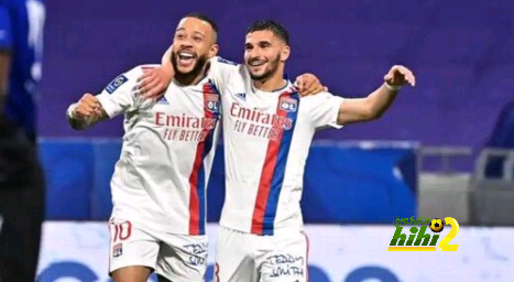 حسام عوار يودع ممفيس ديباي