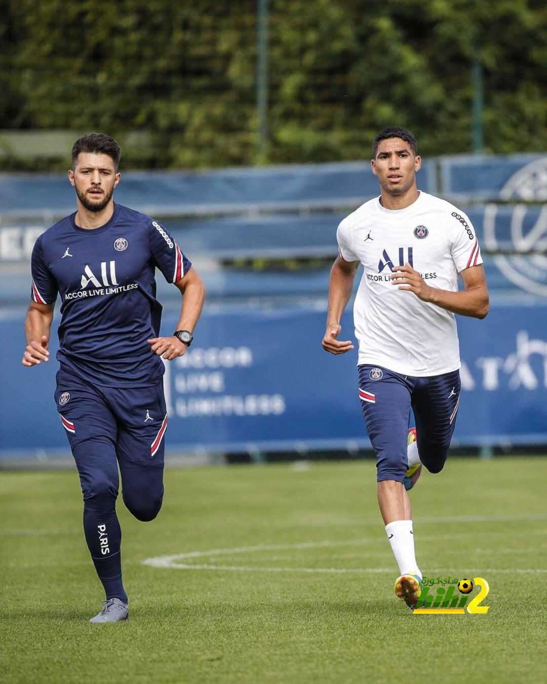 فيديو: الظهور الأول لأشرف حكيمي بتدريبات باريس سان جيرمان