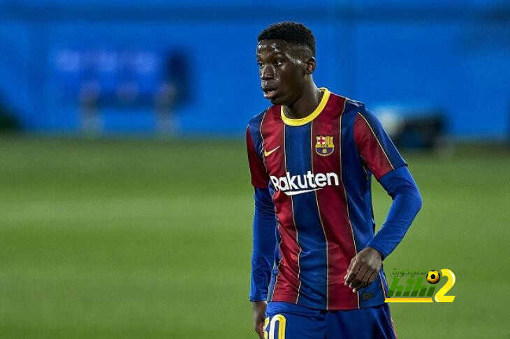 برشلونة يحذر موريبا من تبعات قراره