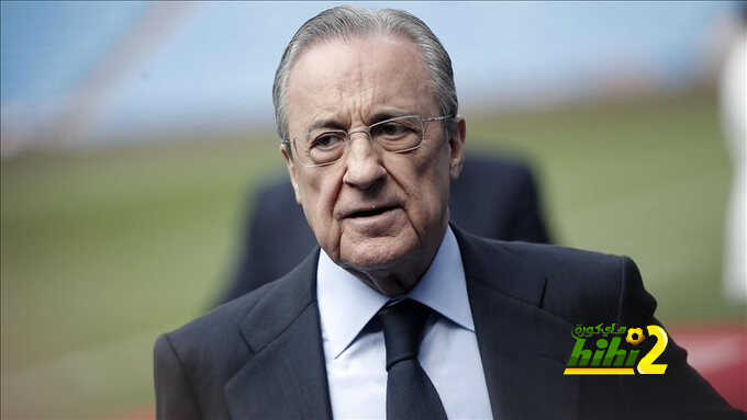 فلورنتينو بيريز يواصل ضرباته لخافيير تيباس